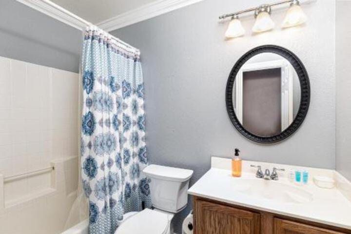 Perfect Stay in Ranch like House w Huge Backyard in Forney, TX
