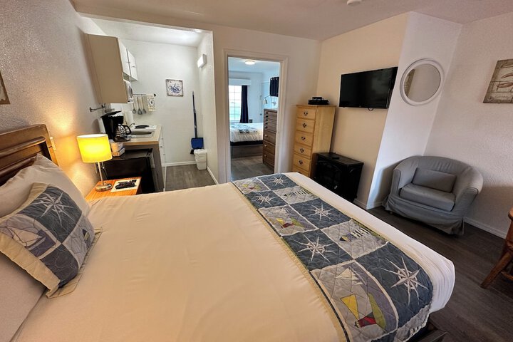 Room 18 of 150