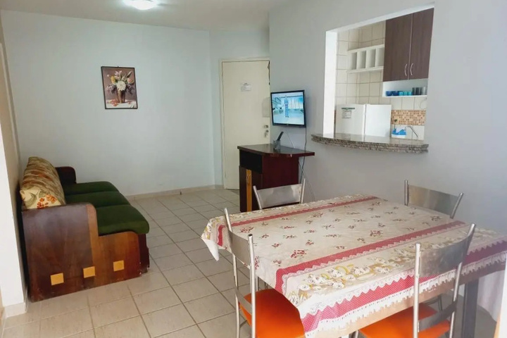 Room 4 of 15