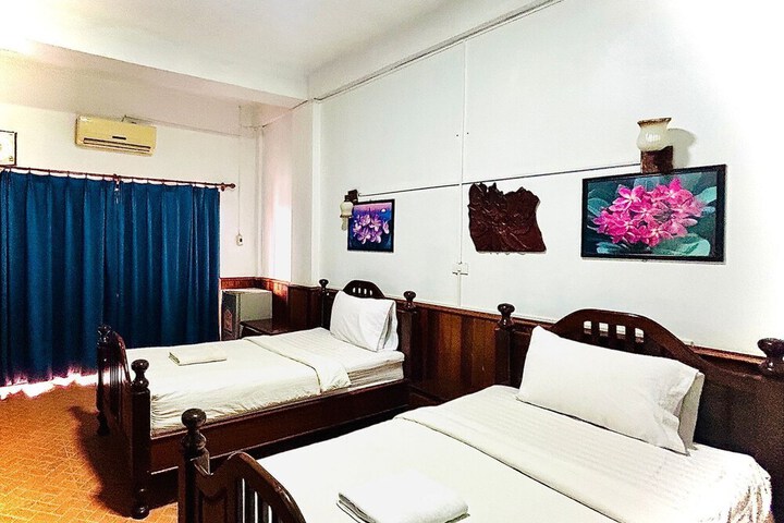 Room 22 of 61