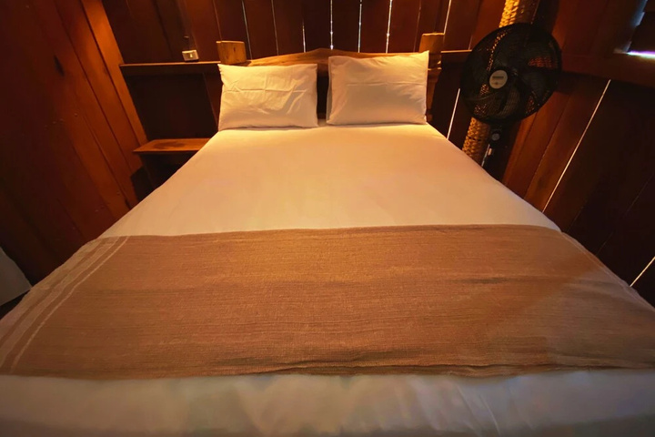 Room 3 of 10