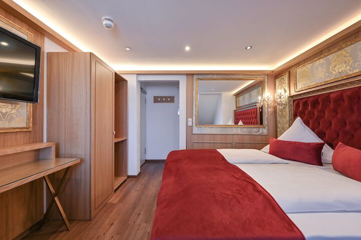 Room 29 of 74