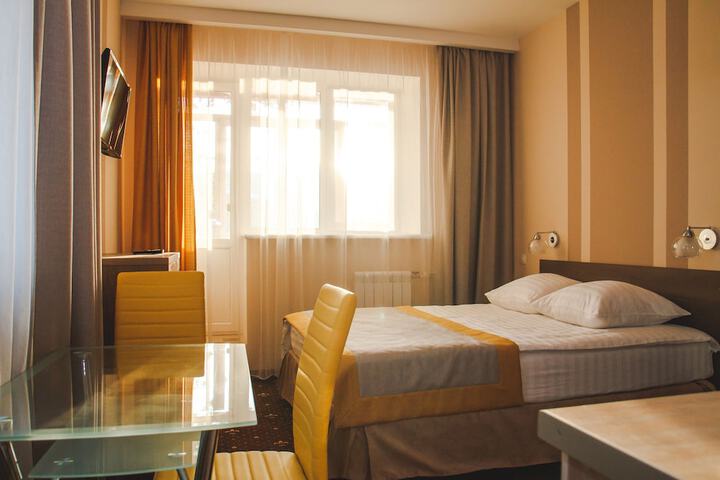 Room 4 of 43