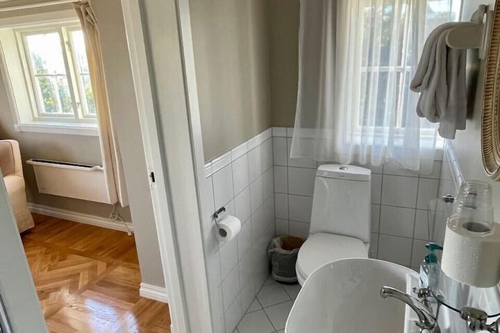 Room 86 of 135