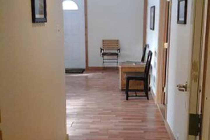 Room 9 of 12