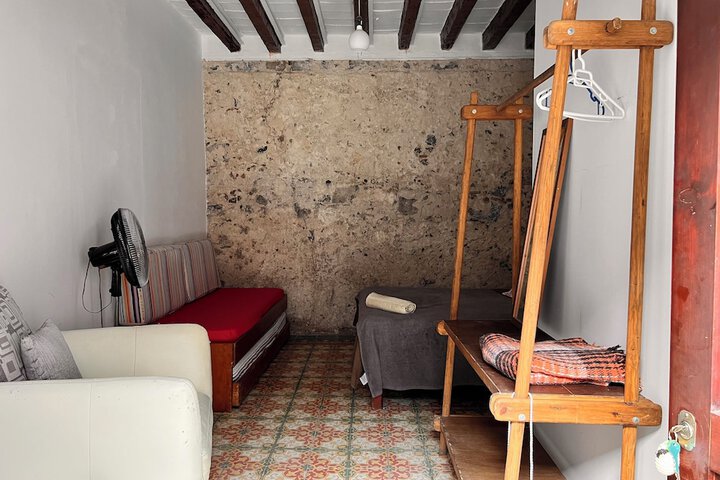 Room 13 of 50