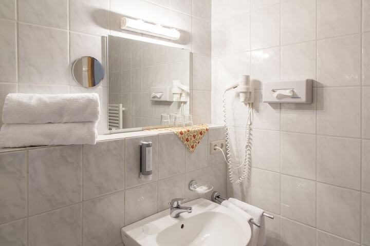 Clean Restrooms