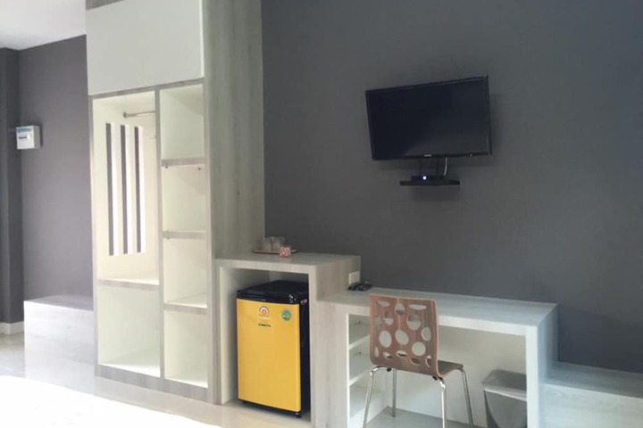 Room 9 of 31
