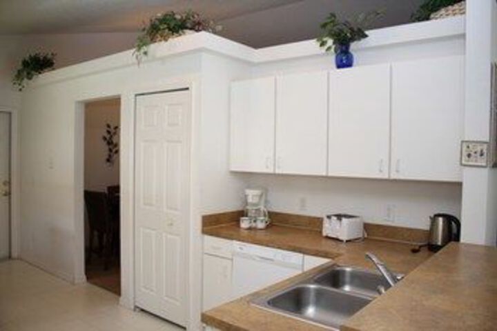 Room 15 of 23