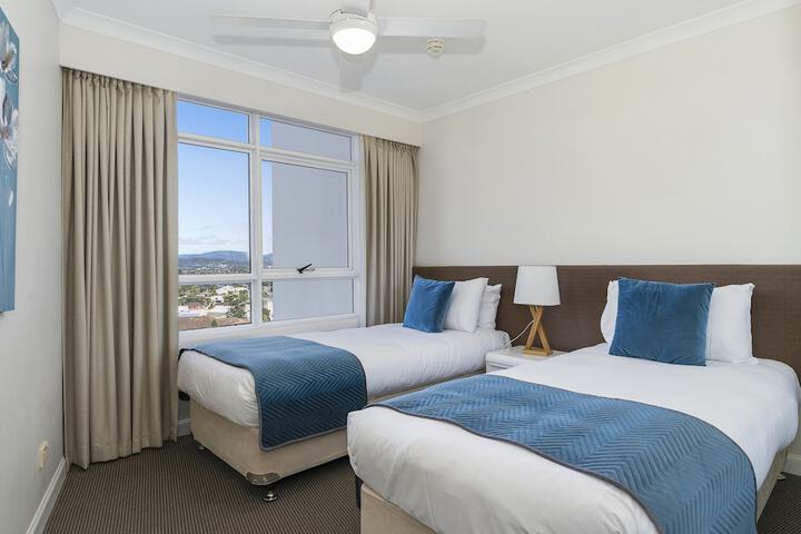 Room 2 of 172