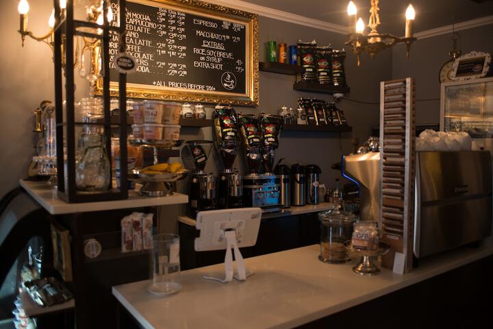 Coffee shop