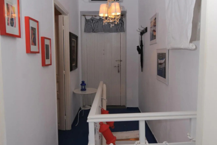Room 12 of 24