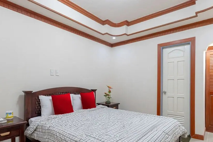 ZEN Rooms ByGrace Siargao