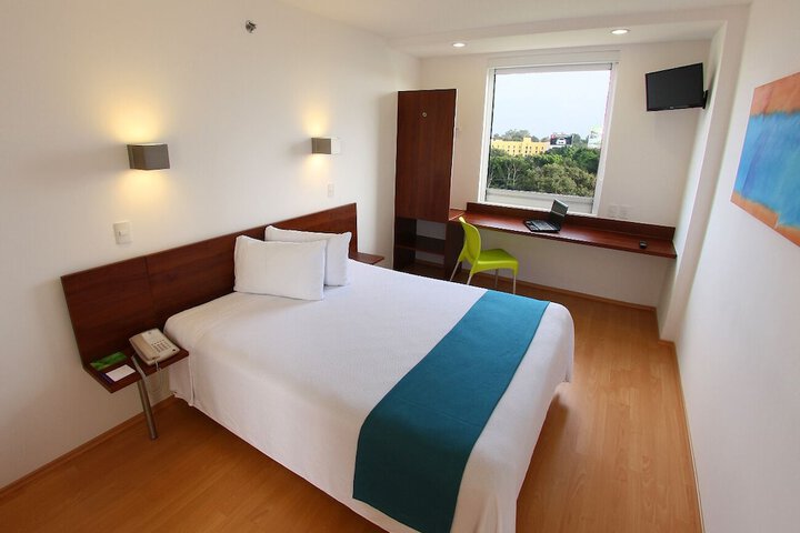 Room 10 of 35