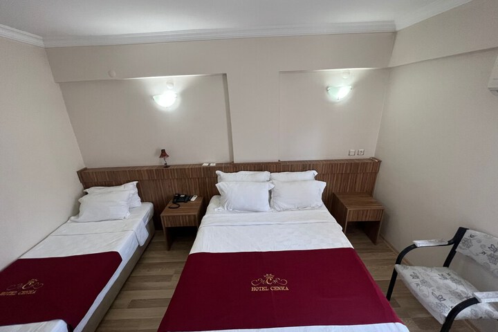 Room 10 of 49