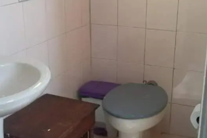 Room 6 of 19