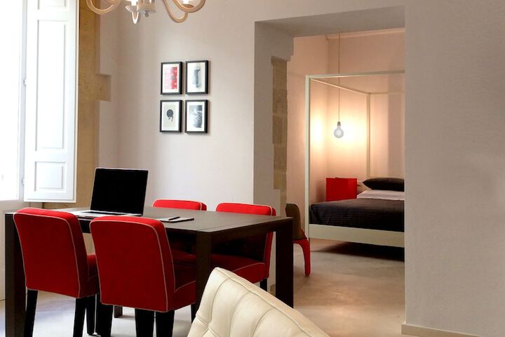 Room 43 of 71