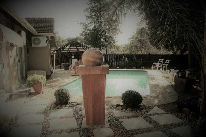Pool 24 of 52