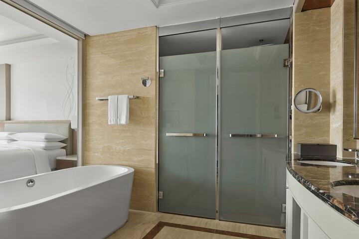 Room 30 of 52