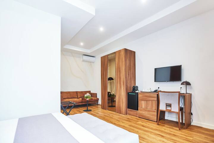 Room 11 of 75