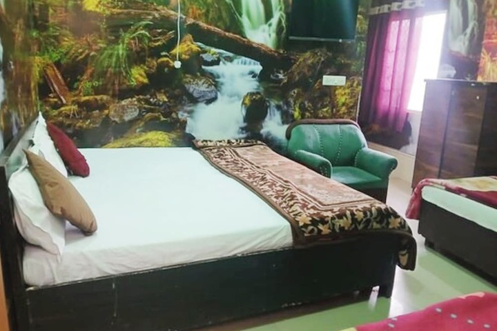 Room 10 of 26