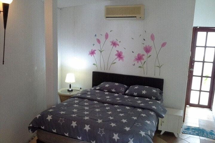Room 19 of 51