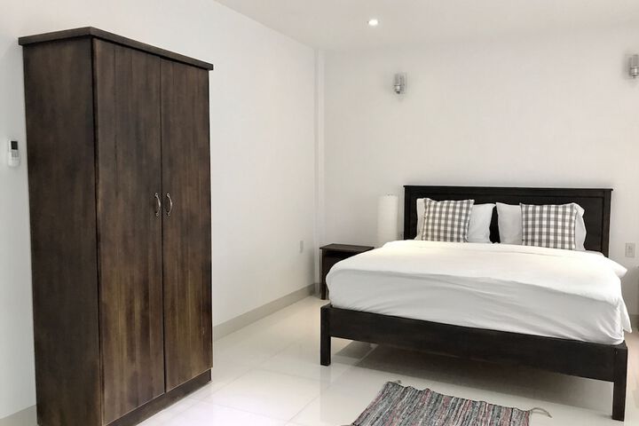 Room 13 of 26
