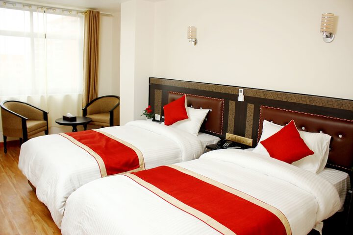 Room 8 of 43