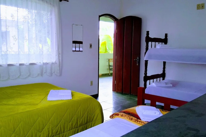 Lunna House