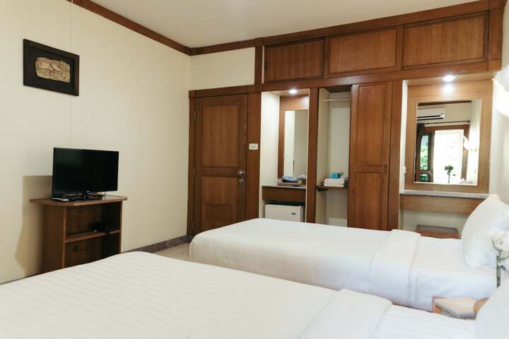 Room 63 of 85
