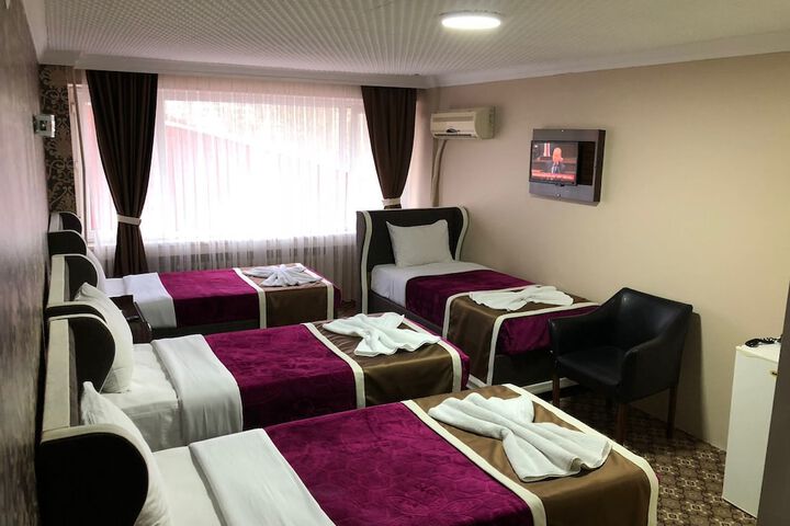 Room 3 of 12