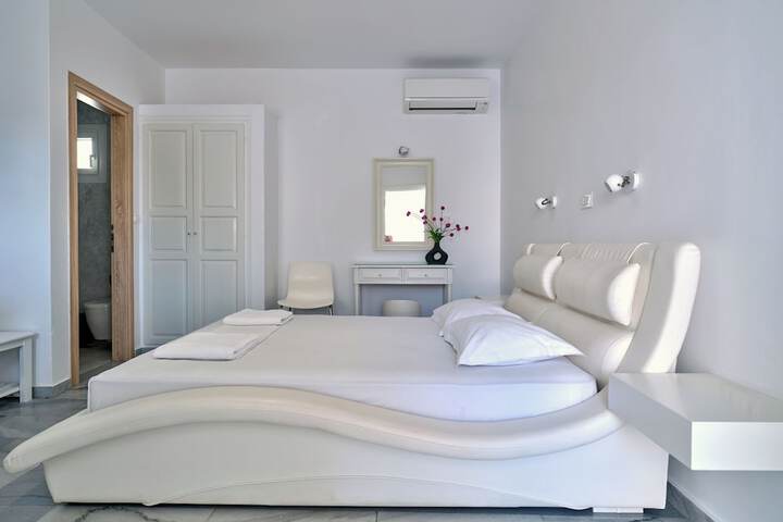Room 29 of 103
