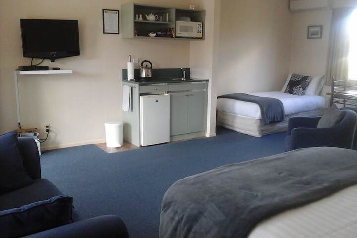 Room 14 of 42