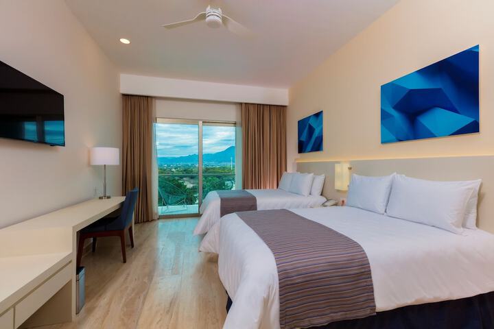 Room 3 of 34