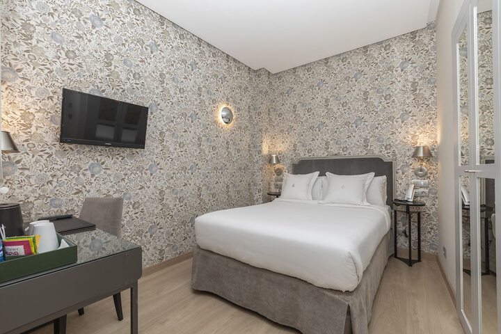 Room 22 of 68