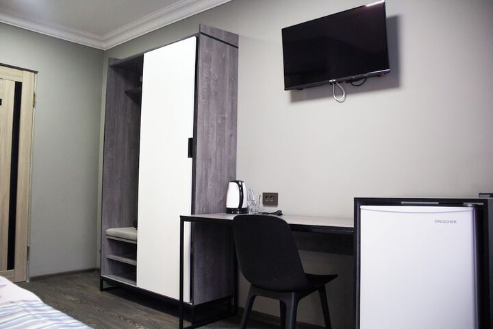 Room 46 of 48