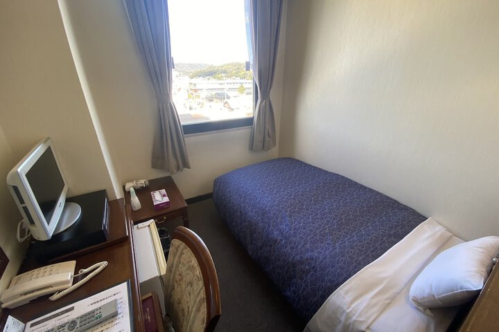Room 8 of 69