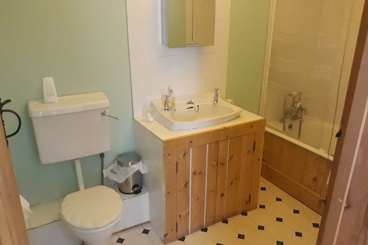 Clean Restrooms