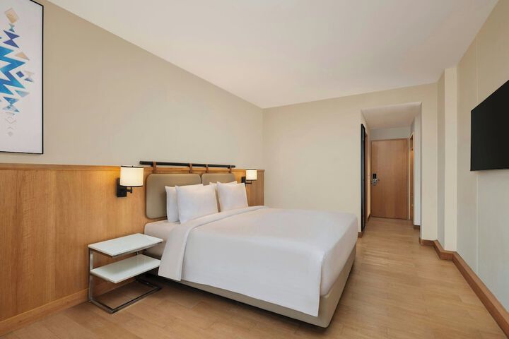 Room 14 of 50