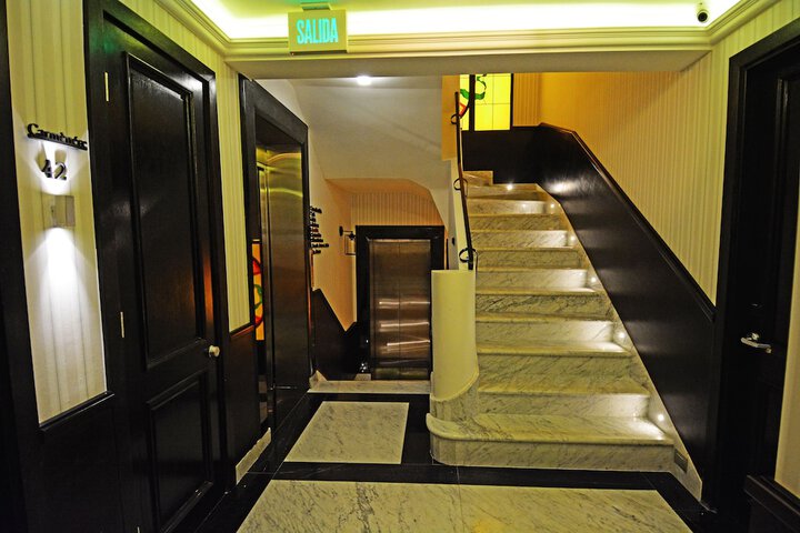 Ballroom/Hall 45 of 67