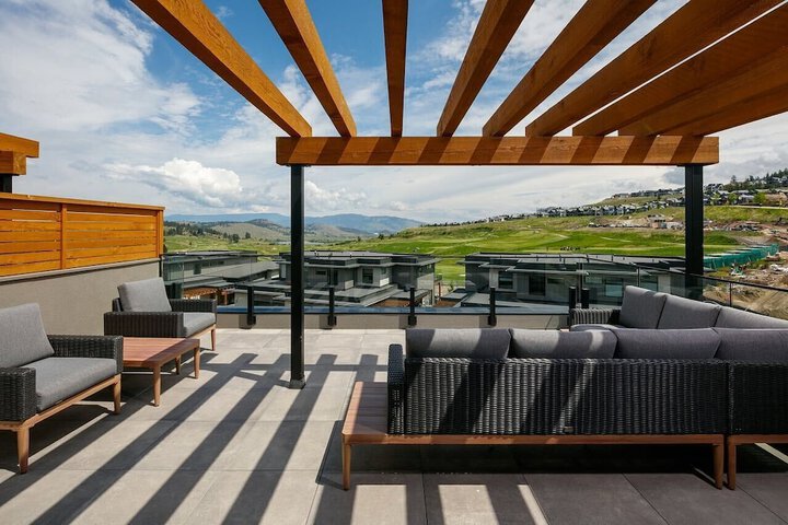 Terrace/Patio 53 of 136