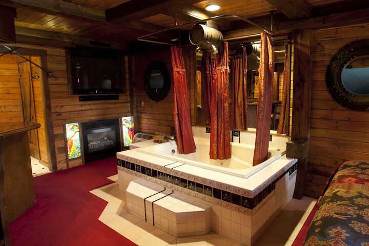 Hot Tub 47 of 59