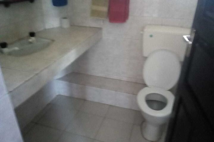 Room 8 of 15
