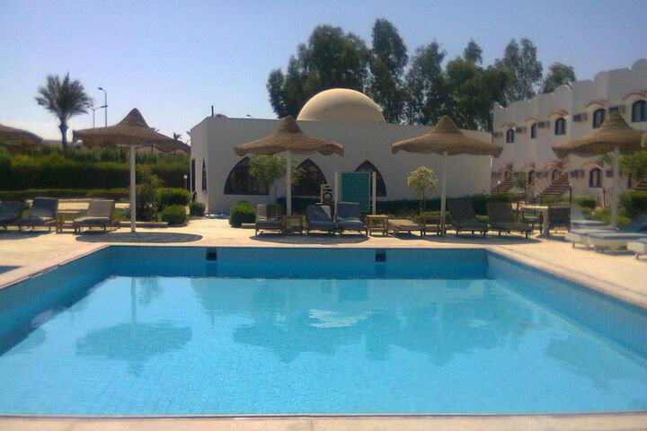 Pool 26 of 42