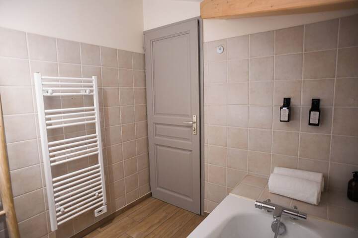 Room 33 of 57