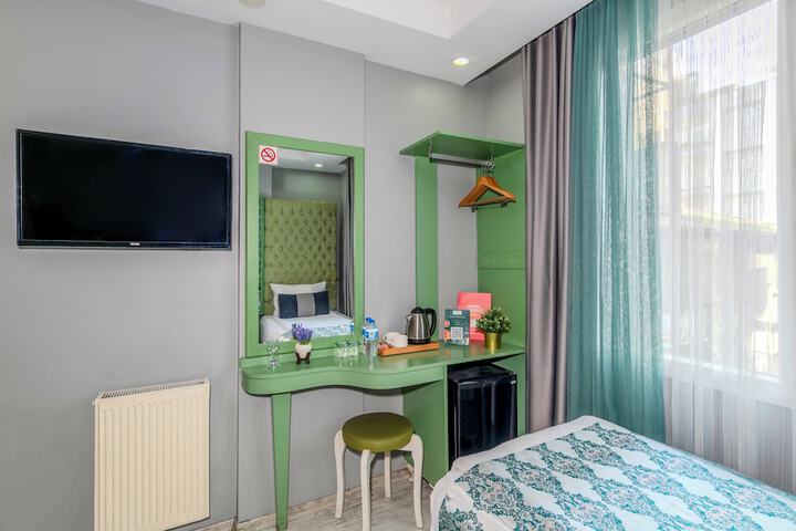 Room 18 of 42