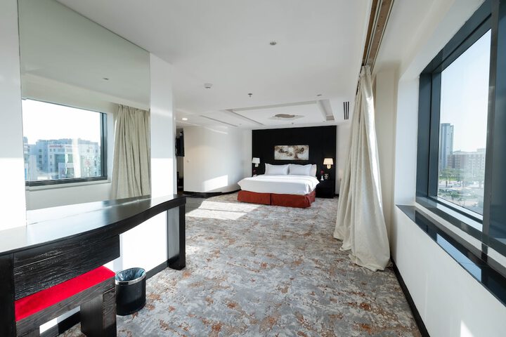 Room 33 of 58