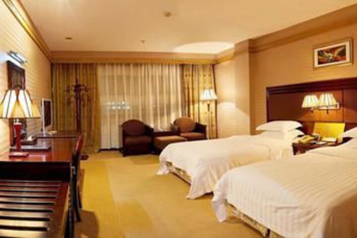 Room 6 of 36