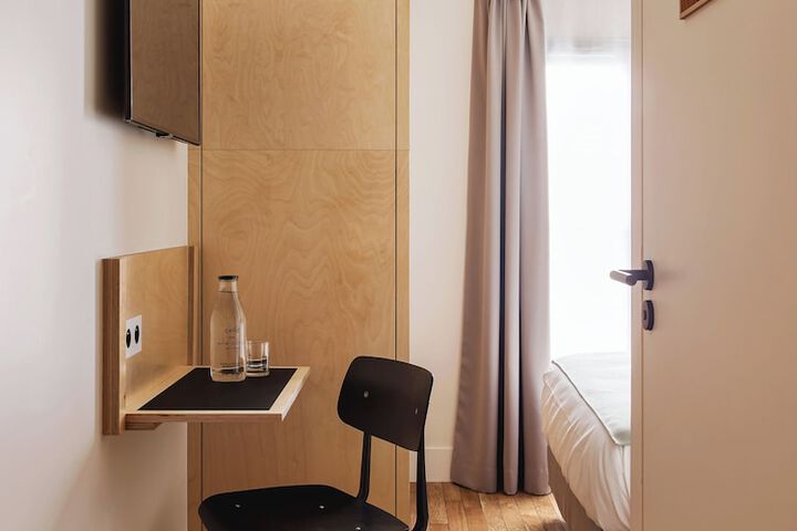Room 15 of 64