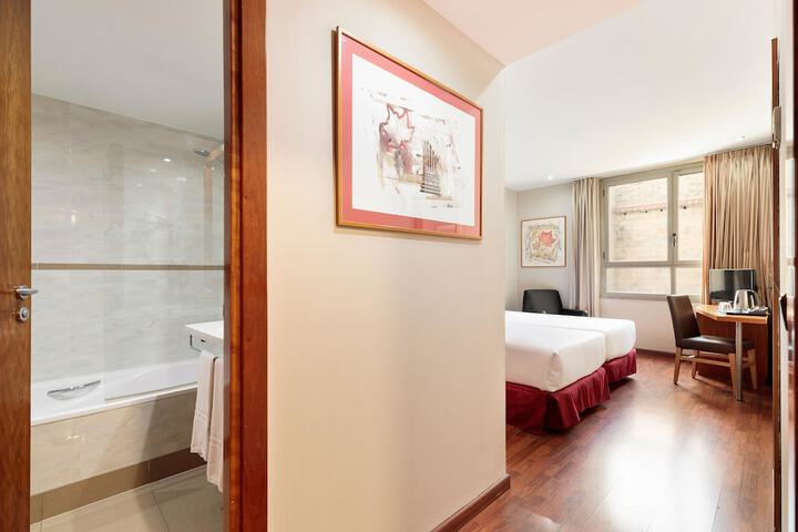 Room 11 of 60